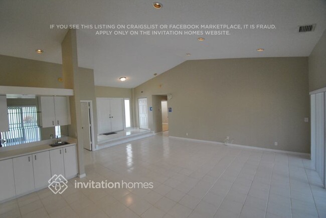8548 Eagle Run Dr in Boca Raton, FL - Building Photo - Building Photo