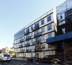 836 Dekalb Ave in Brooklyn, NY - Building Photo - Building Photo