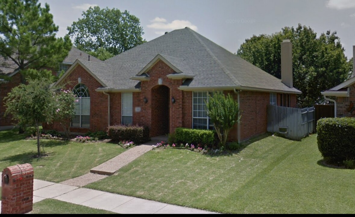 1316 Wentworth Dr in Lewisville, TX - Building Photo