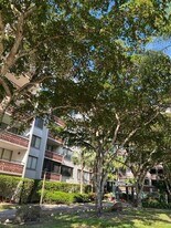 4222 Inverrary Blvd, Unit 4217