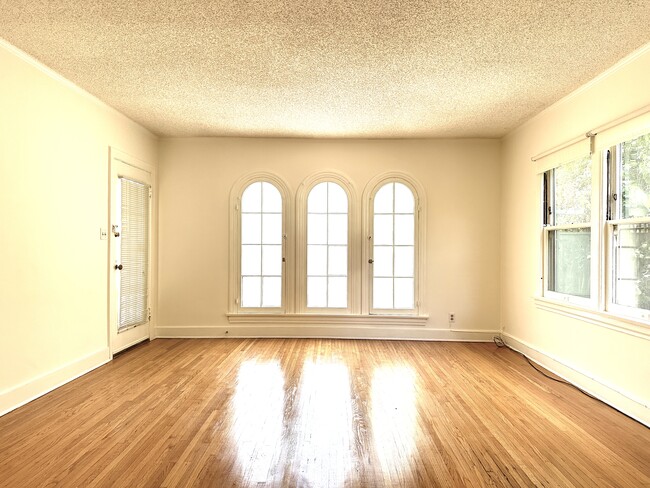1138 N Gardner St, Unit 1138 in West Hollywood, CA - Foto de edificio - Building Photo