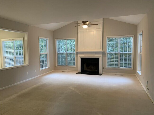 348 Crystal Downs Way NE in Suwanee, GA - Building Photo - Building Photo