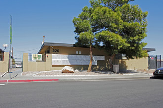 Parkwest Apartments in Las Vegas, NV - Building Photo - Building Photo