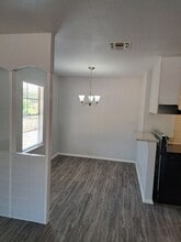 1810 Amberson Dr in San Antonio, TX - Building Photo - Building Photo