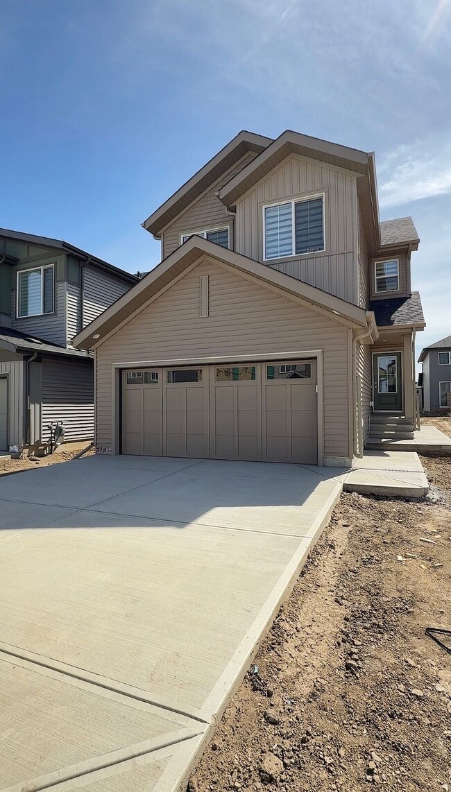 3118 Dixon Lndg SW in Edmonton, AB - Building Photo - Building Photo