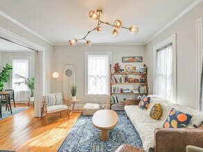 44 Cottage St in Watertown, MA - Building Photo - Building Photo