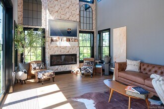 70 Arshamomaque Ave in Southold, NY - Building Photo - Building Photo