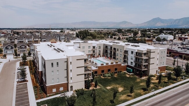 Kimpton Square Senior Apartments
