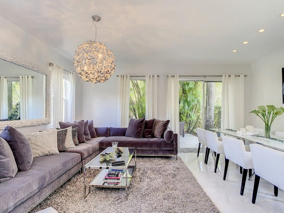 400 Ave of the Champions in Palm Beach Gardens, FL - Building Photo