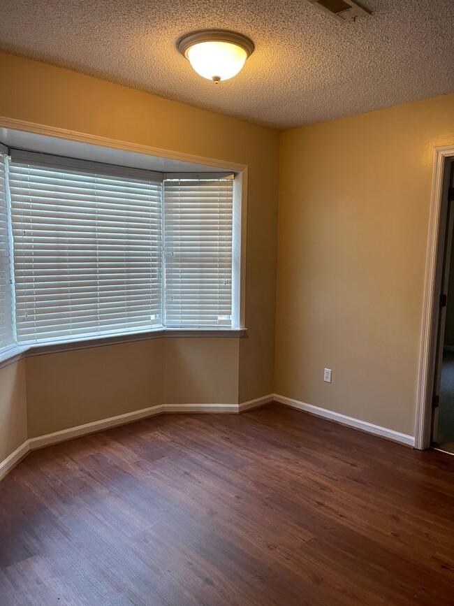 1074-1076 Northpointe Cir in Auburn, AL - Building Photo - Building Photo