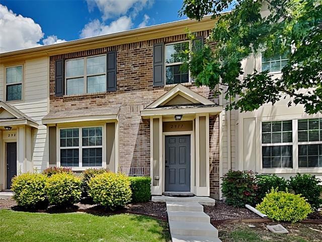 property at 2917 Peyton Brook Dr