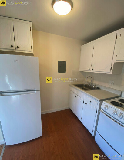 1305 Commonwealth Ave, Unit 504 in Boston, MA - Building Photo