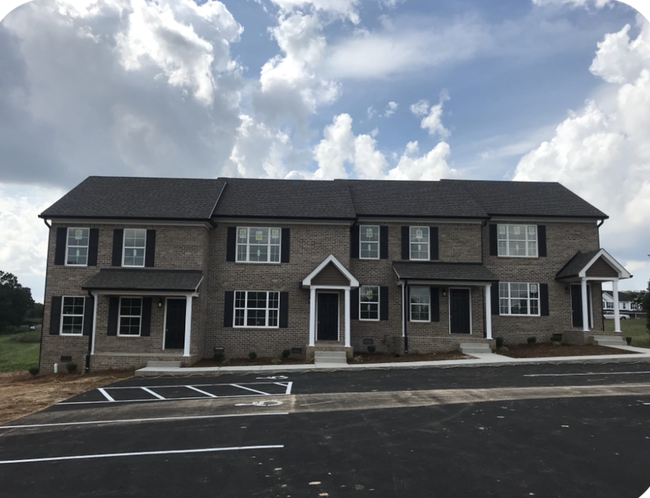 property at 195 Creekwood Ave