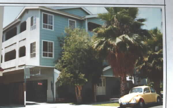 1723 Coronado Ave in Long Beach, CA - Building Photo