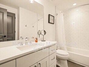 811 Upshur St NW in Washington, DC - Building Photo - Building Photo