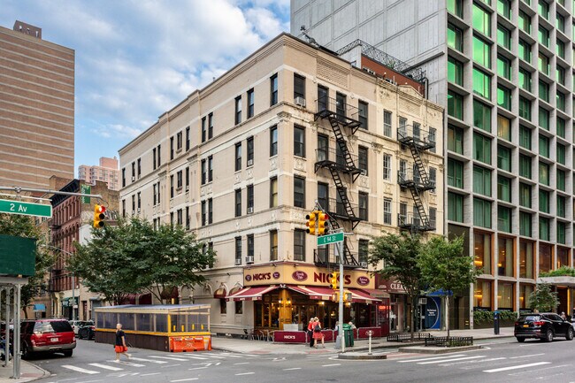 1814 Second Ave in New York, NY - Foto de edificio - Building Photo