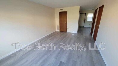 3102 Jackielane Dr in Columbus, OH - Building Photo - Building Photo