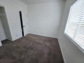 2205 Keller Ct in North Las Vegas, NV - Building Photo - Building Photo