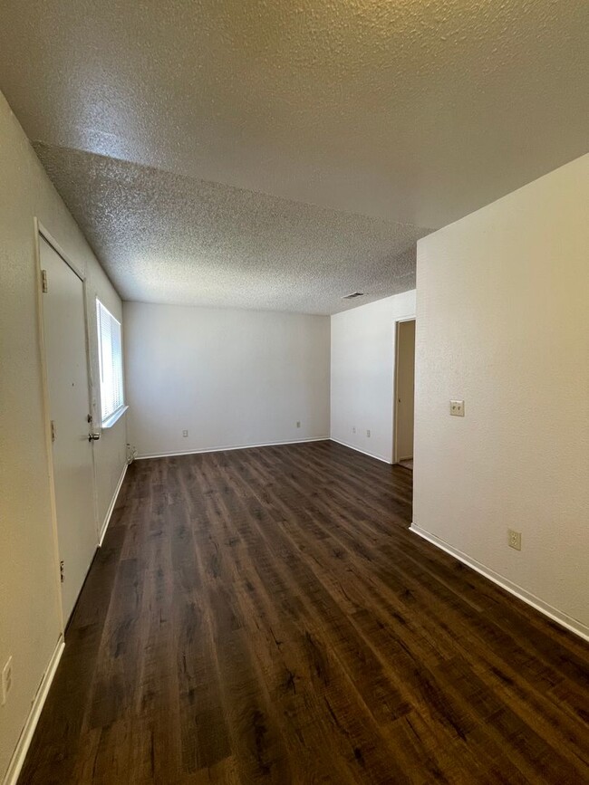 1936 K St in Merced, CA - Building Photo - Building Photo