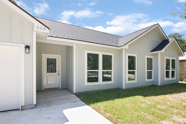 property at 336 Autumn Ln
