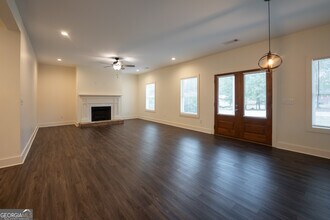 1000 Bell Cir in Madison, GA - Building Photo - Building Photo