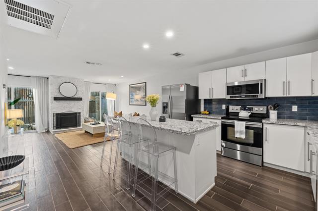 property at 4306 Buena Vista St