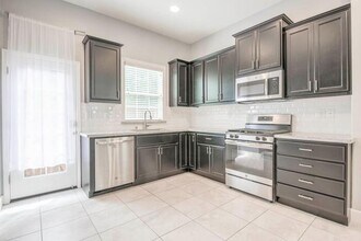 1125 Paris Dr in Roseville, CA - Building Photo - Building Photo