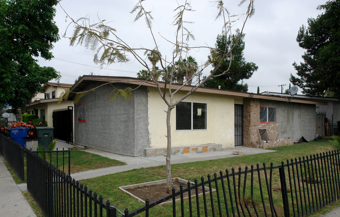 1303 N Grove Ave in Ontario, CA - Building Photo