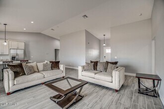 38538 W San Juan Ave in Tonopah, AZ - Building Photo - Building Photo