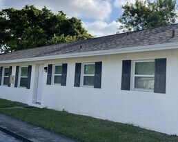 575 13th Pl in Vero Beach, FL - Building Photo