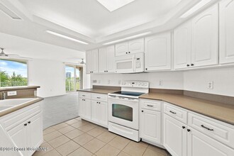 768 Lago Dr-Unit -302 in Cape Canaveral, FL - Building Photo - Building Photo