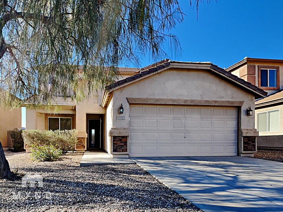 1426 S 222nd Ln in Buckeye, AZ - Building Photo