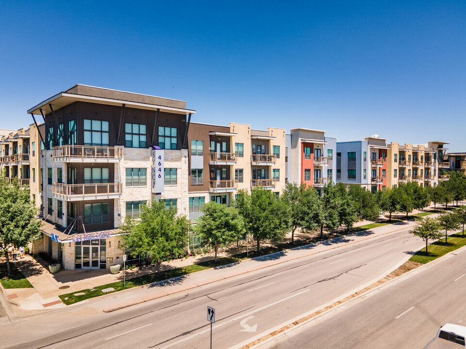 SYNC at Mueller in Austin, TX - Building Photo