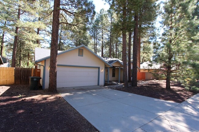 property at 3643 S Cheryl Dr
