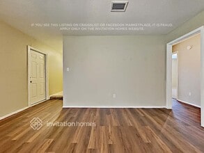 5323 Bulen Ave in Friendswood, TX - Building Photo - Building Photo