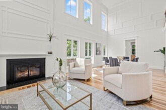 9216 Shelton St in Bethesda, MD - Building Photo - Building Photo