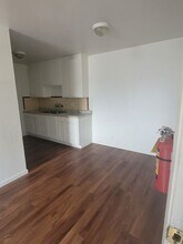 3900 43rd Ave-Unit -Unit 4 in Sacramento, CA - Building Photo - Building Photo