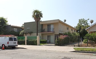 14722 Delano St Apartments