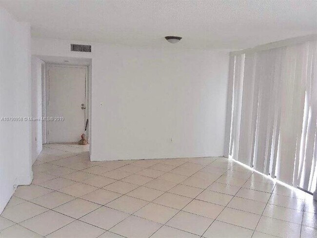 1790 NW 55th Ave in Lauderhill, FL - Building Photo - Building Photo