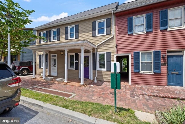property at 41 W Main St
