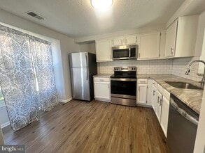 532 Riggs Ct in Frederick, MD - Building Photo - Building Photo
