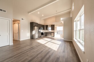 1710 9th Ave in Longmont, CO - Building Photo - Interior Photo