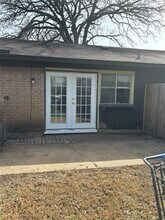 725 Pleasant Hills Dr in Dallas, TX - Building Photo - Building Photo