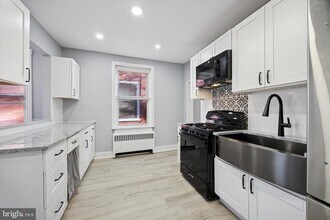 23 Woodbine St in Darby, PA - Building Photo - Building Photo