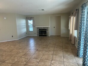 14029 Iris Cove in Victorville, CA - Building Photo - Building Photo