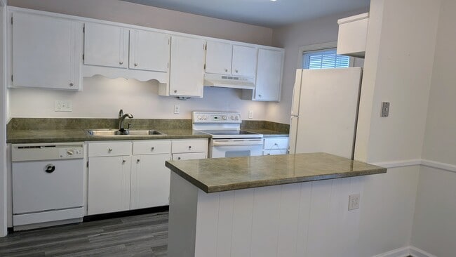 510 Basswood Ave in Nashville, TN - Building Photo - Building Photo