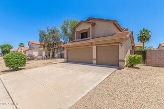 10369 W Piccadilly Rd in Avondale, AZ - Building Photo - Building Photo