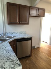 1 bedroom unit in Louisville, KY - Building Photo - Building Photo