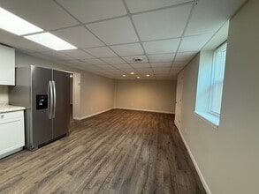 1010 Carolyn Ave in Nashville, TN - Foto de edificio - Building Photo