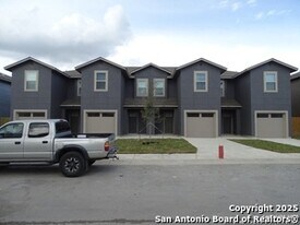 6411 Luglio Ln in San Antonio, TX - Building Photo